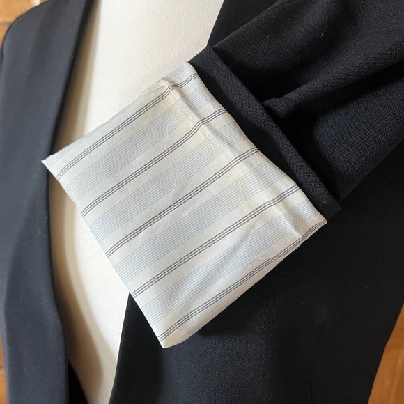 Theory Blazer - Picture 4 of 7